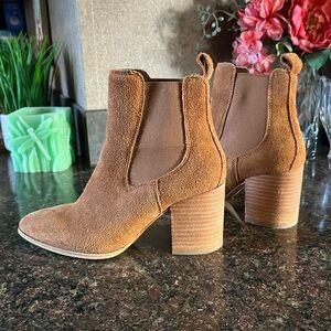 Steve Madden Tan Suede Ankle Booties